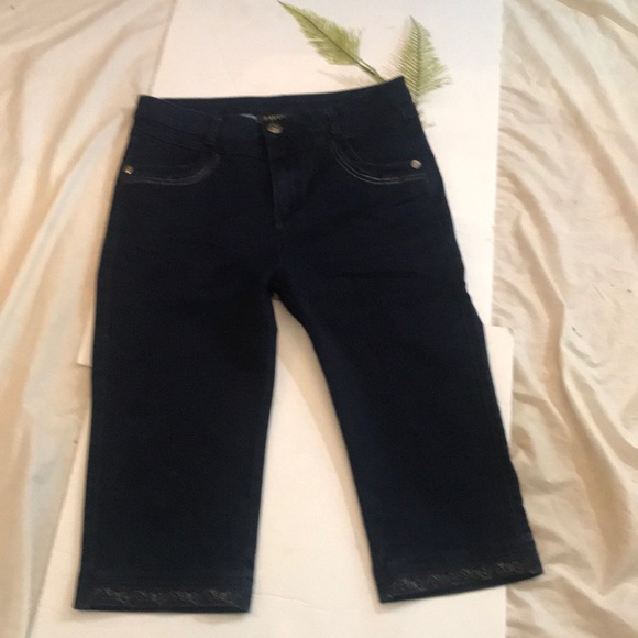 “LAVENA” Designer Ladies Denim Capris . - Picture 4 of 13
